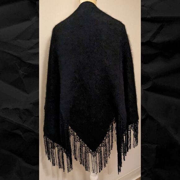TR Shannan Vintage Angora Shawl - EUC - Picture 2 of 7